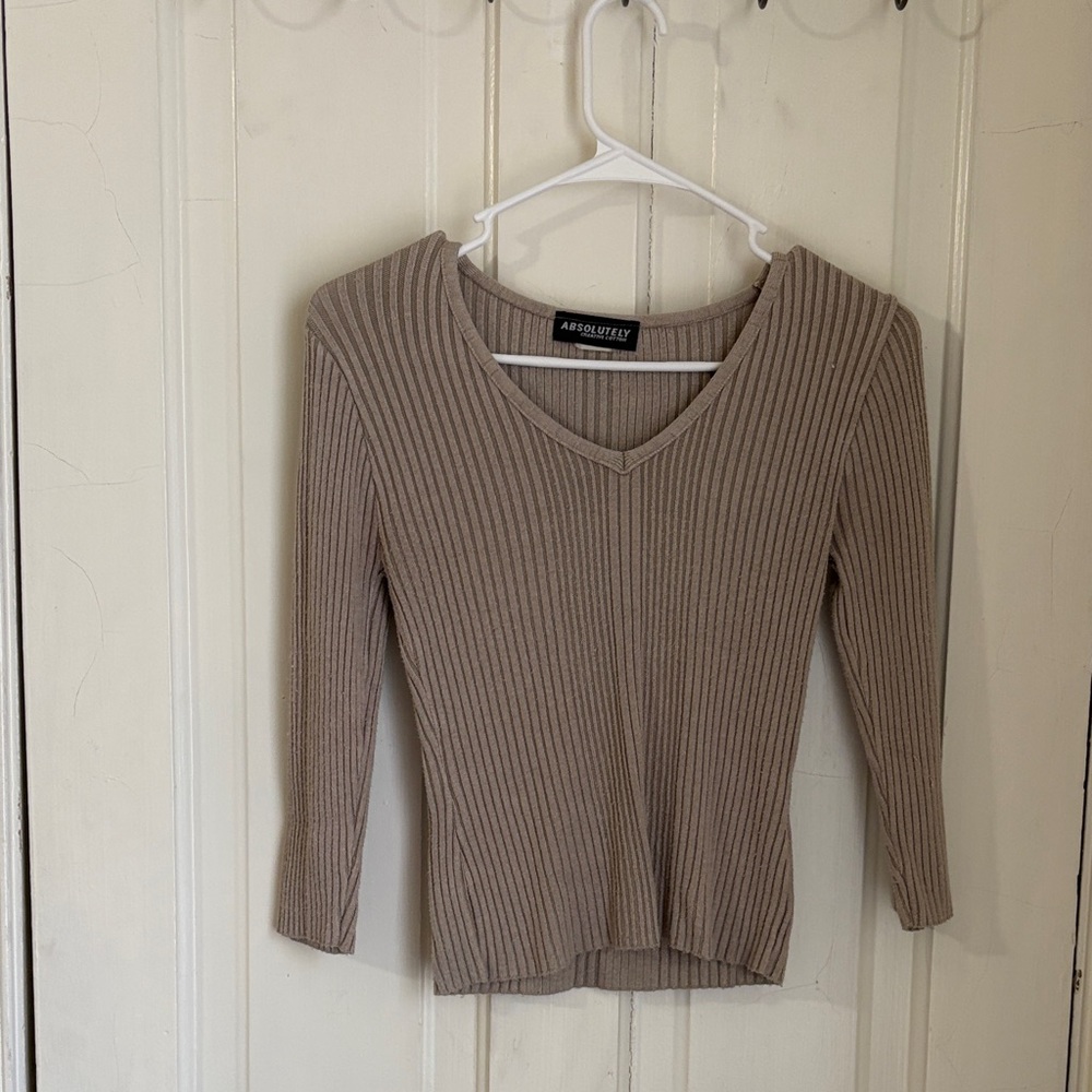 Absolutely Women's V-Neck Sweater in Taupe